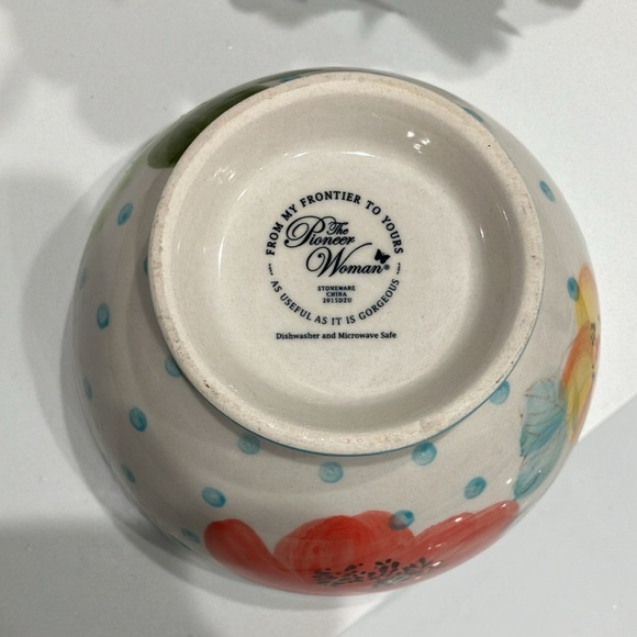 Pioneer Woman Soup/Cereal Bowl - Picture 6 of 6